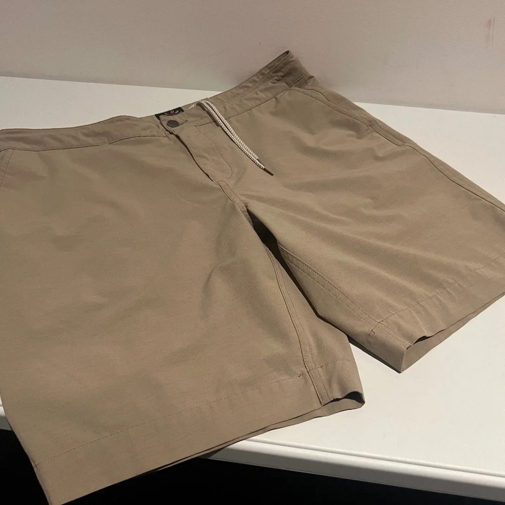 Faherty All Day Shorts 9